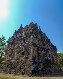 Candi Sari